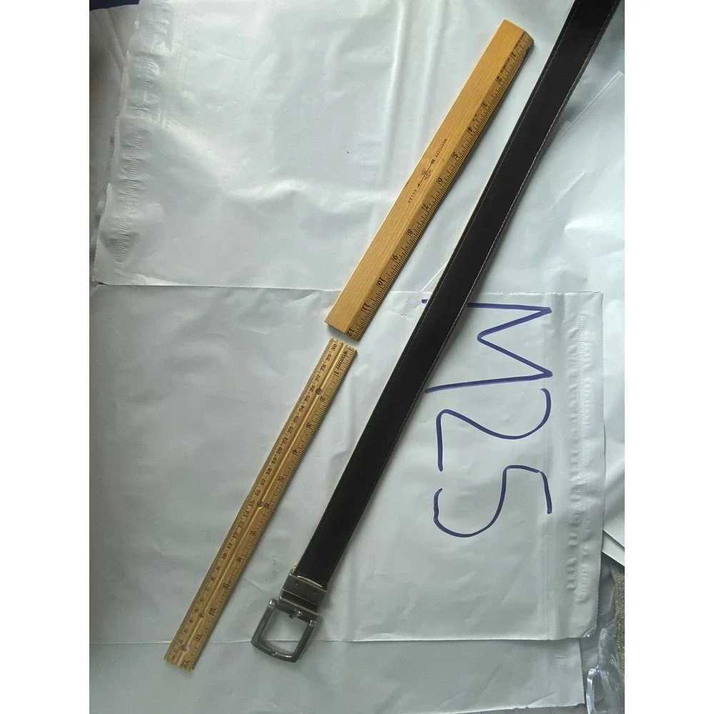 Unbranded Black Leather Belt with‎ Silver Eyelets Medium